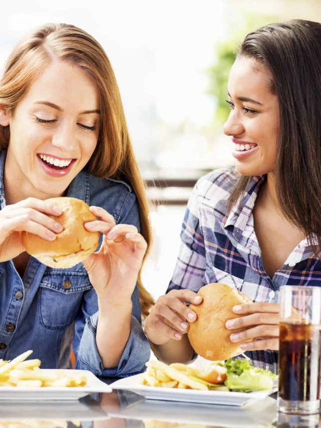 Junk Food Is Harmful : तुम्हीही रोज जंक फुड खाताय? मग हे जाणून घ्या