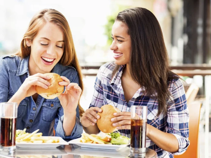 health-wellness_health-centers_children_balancing-fast-food-and-healthy-food_2716x1810_25639001-ezgif.com-jpg-to-webp-converter