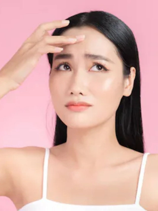 Oily Skin: त्वचा तेलकट असेल तर या ७ गोष्टी ठरतील खूप फायदेशीर.